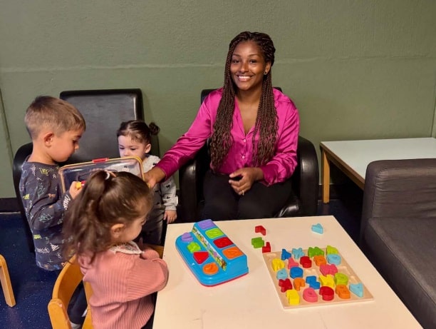 Vanessa bij de Ouder en Kindclub