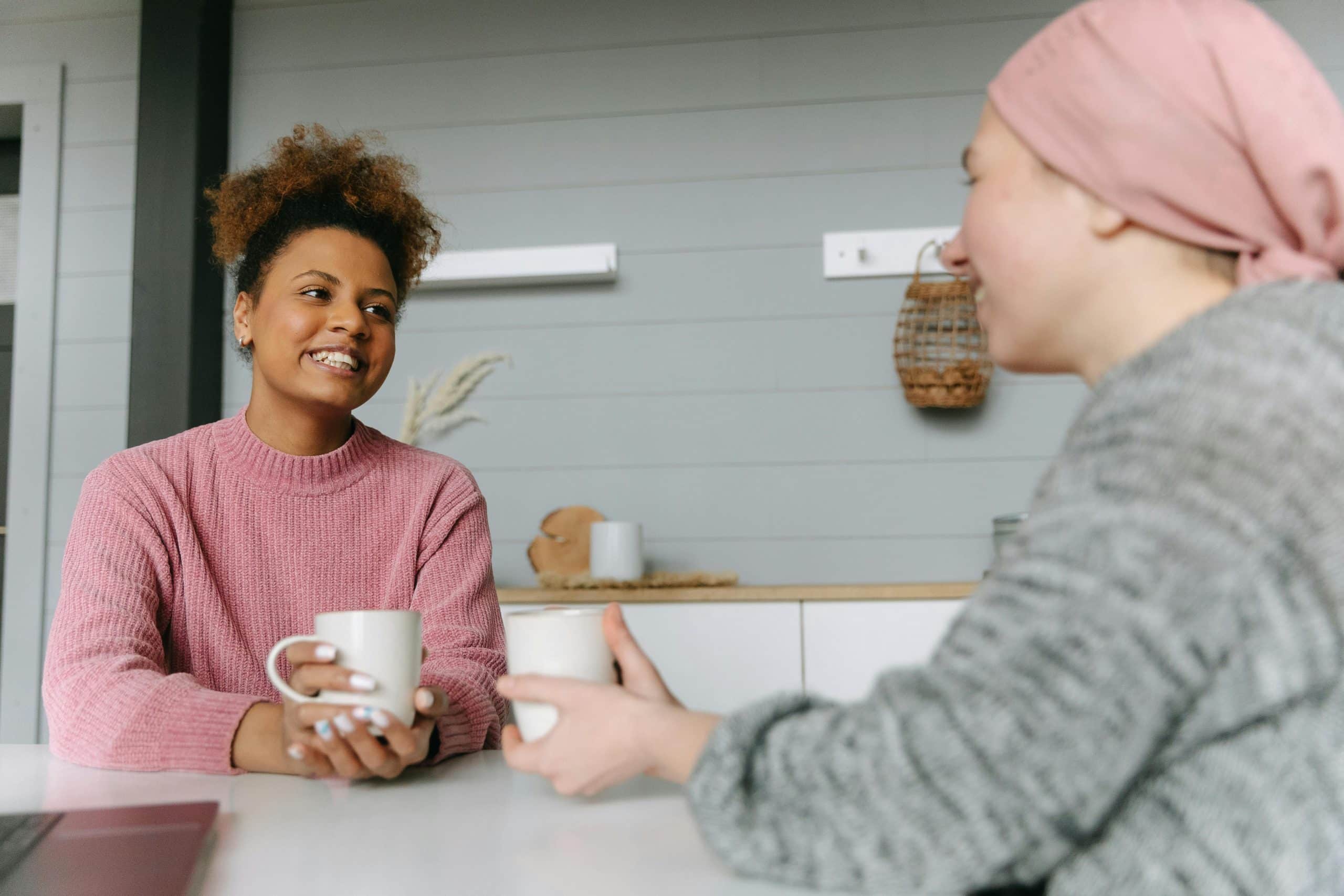 vrouwen in gesprek